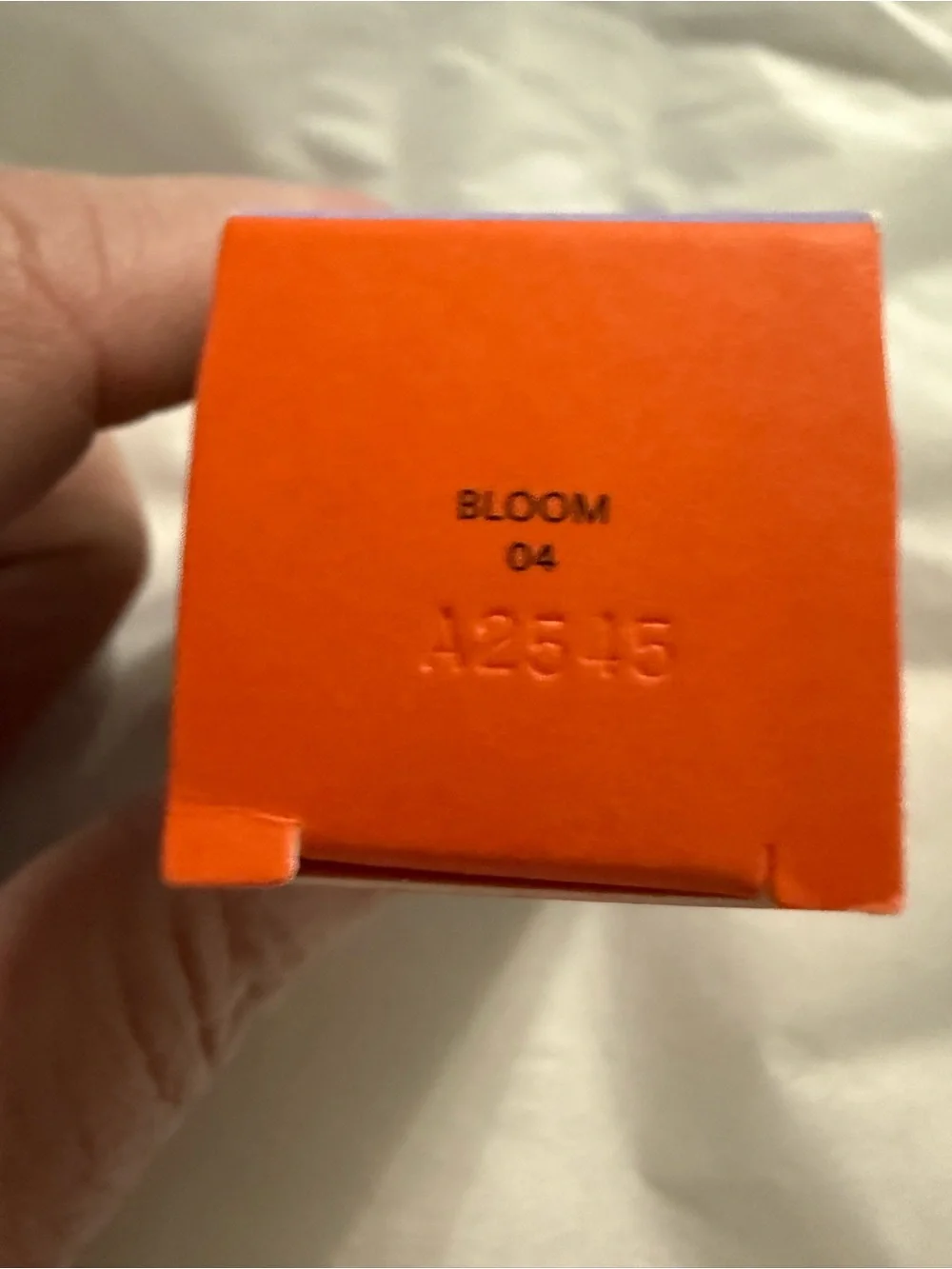 Gen See Straight Flush Glow Stick - Shade 04 Bloom New